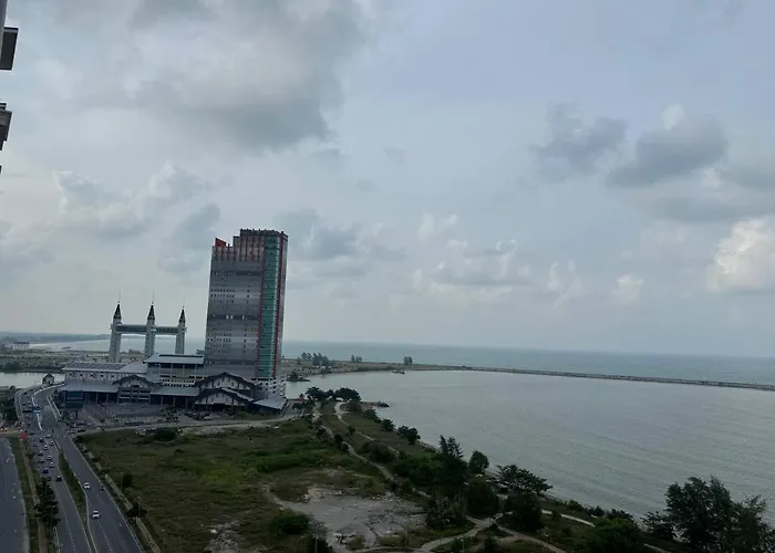 D\'Ciella Homes- Sea View, Drawbridge & Ktcc Mall