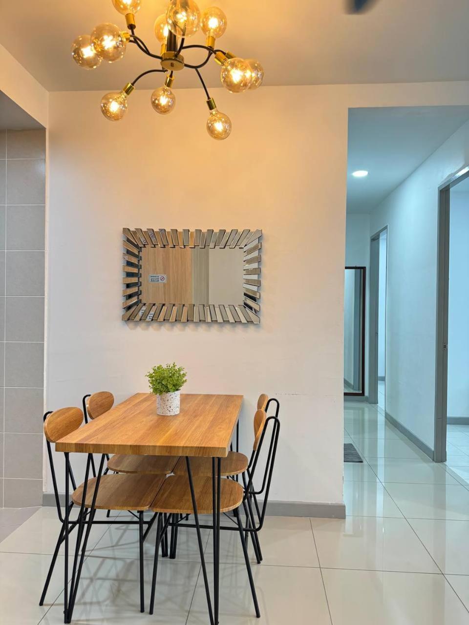 D'ciella Homes- Sea View, Drawbridge & Ktcc Mall Apartment *