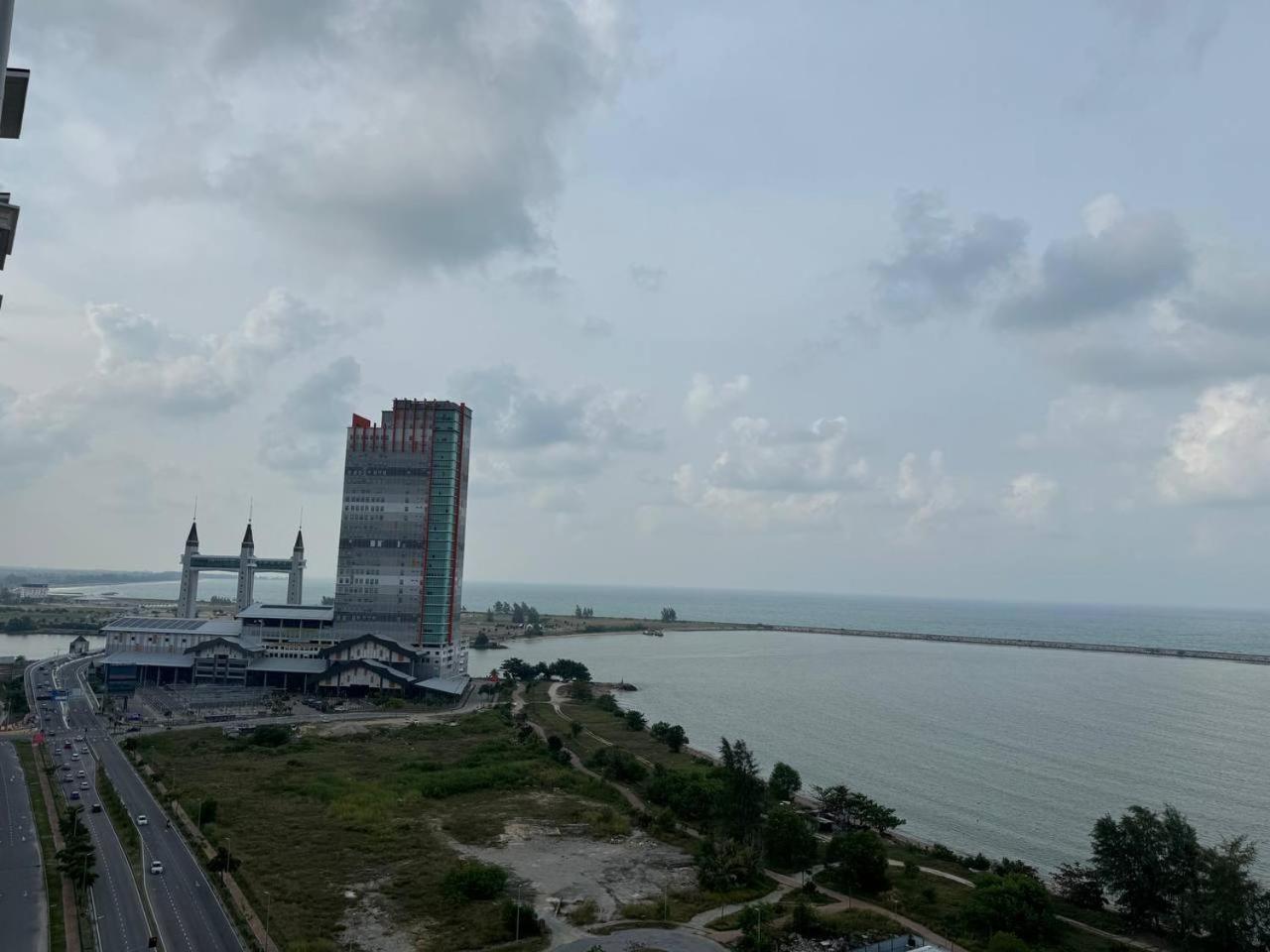 D'ciella Homes- Sea View, Drawbridge & Ktcc Mall Apartment Kuala Terengganu