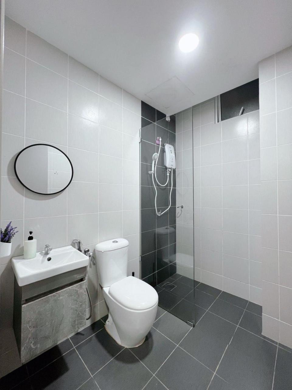 D'ciella Homes- Sea View, Drawbridge & Ktcc Mall Apartment